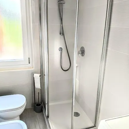 Nuovo 2 Tra E Maranello Ferrari Appartement