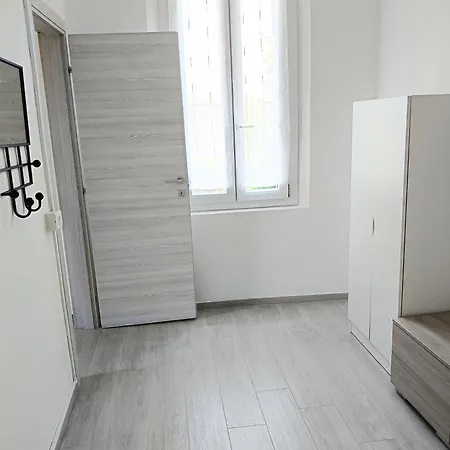 Nuovo 2 Tra E Maranello Ferrari Apartmán